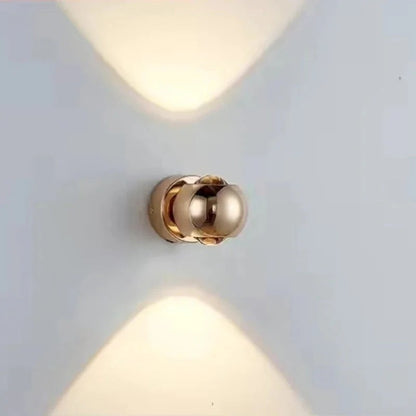 ÉclatMural – Modern Adjustable LED Wall Lamp with Artistic Design