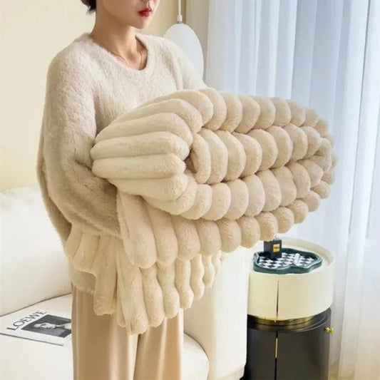CloudLoom – Plush Ribbed Throw Blanket
